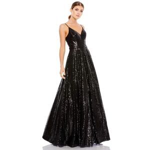 Mac Duggal NWT V-Neck Sequined Ball Gown in Black Sz 12